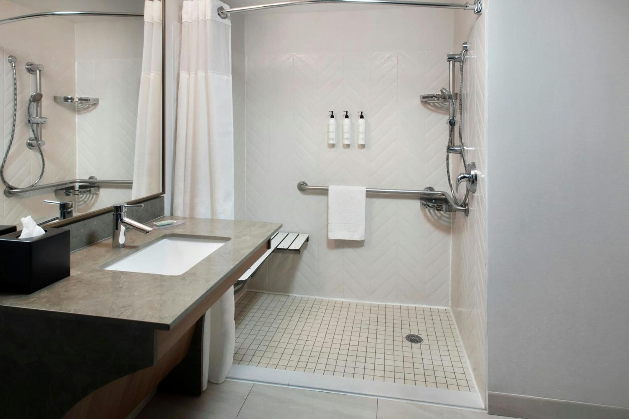 Fairfield Inn & Suites Woodbridge Avenel Eksteriør billede